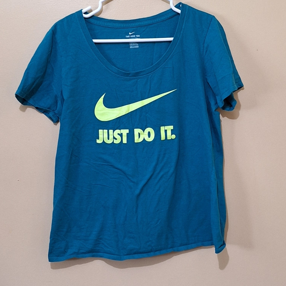 Nike Tshirt